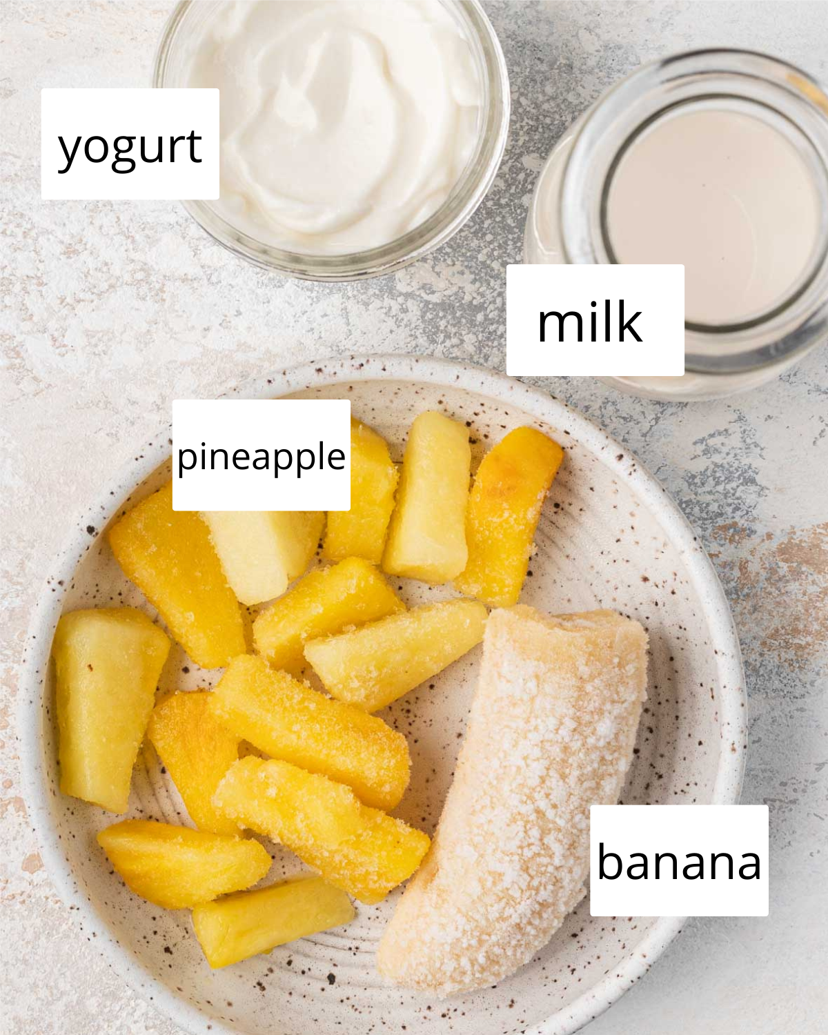 ingredients needed to make pineapple banana smoothie