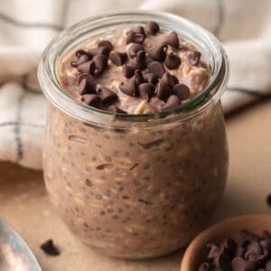 Chocolate protein overnight oats that are ready to enjoy!