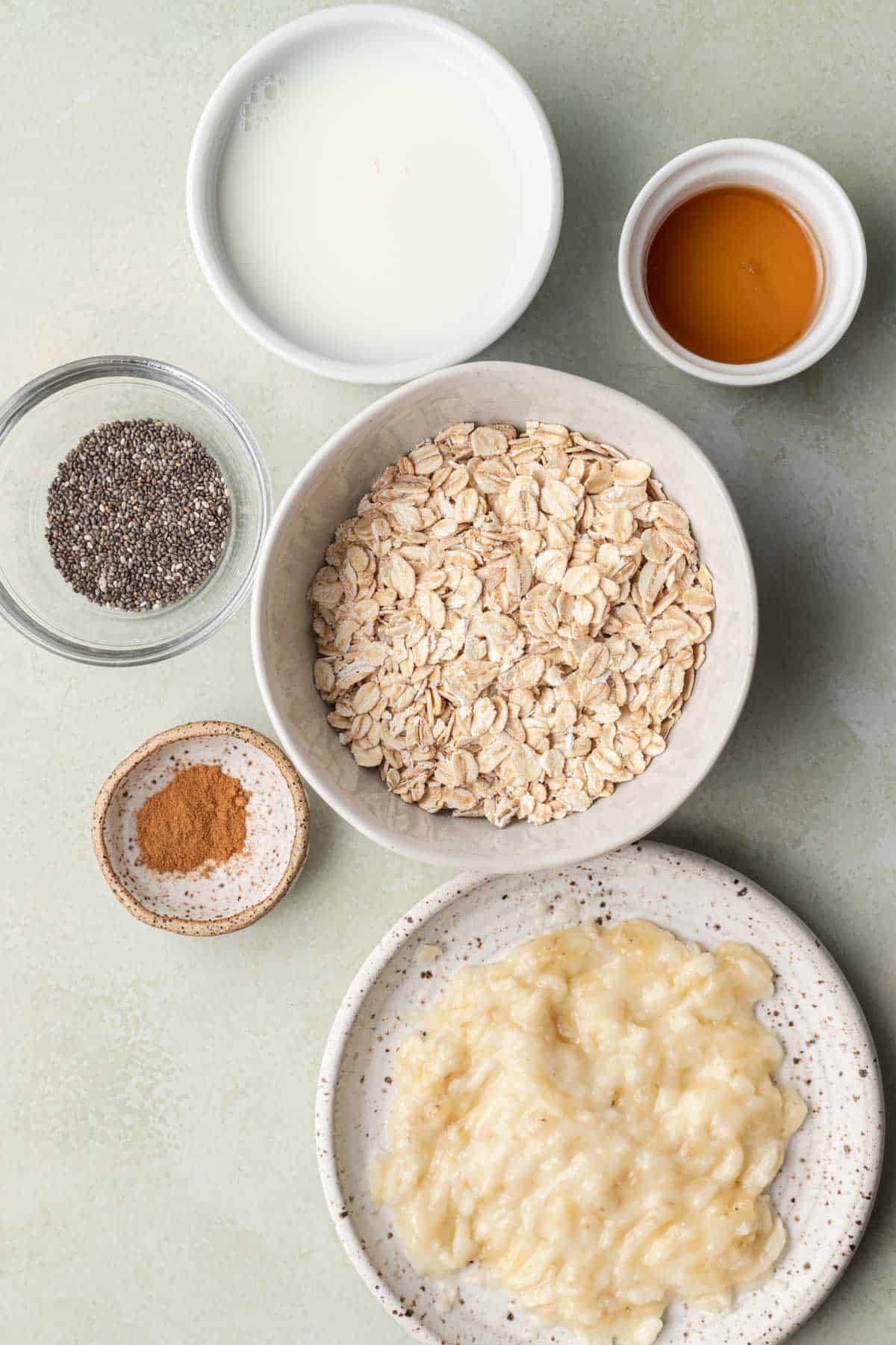 ingredients needed for banana chia overnight oats